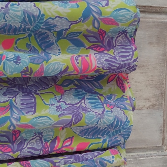 SUMMER SALE Nwot Lilly Pulitzer off shoulder top - Picture 5 of 7